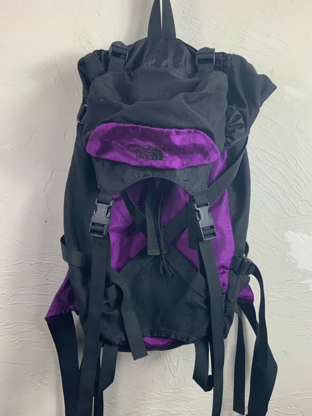 The North Face Backpack Vintage Purple Black Pack Rucksack Hiking Camping Large